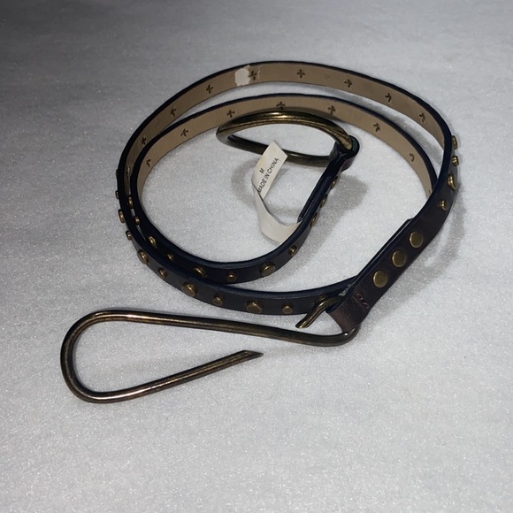 Coldwater Creek Skinny Belt. Brown Man Made Materials. With Brass Tone Rivets - Picture 2 of 8